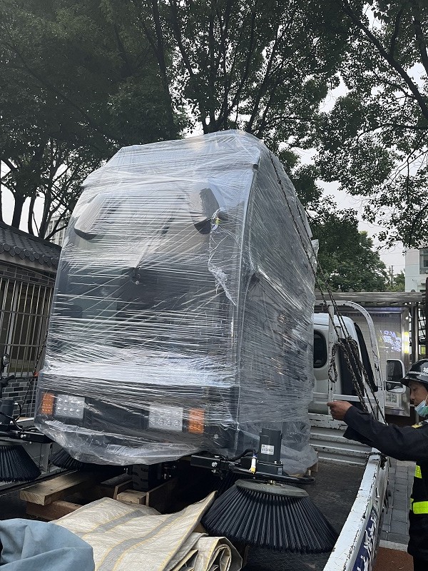 1689841481572072.jpg 如何保護(hù)掃地機(jī)電瓶