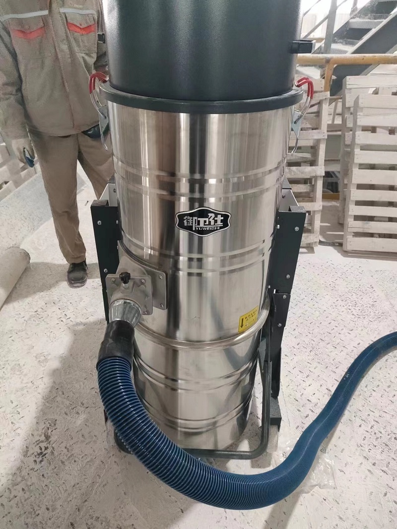 江蘇某新材料公司采購(gòu)7.5kw脈沖吸塵器 江蘇某新材料公司采購(gòu)7.5kw脈沖吸塵器